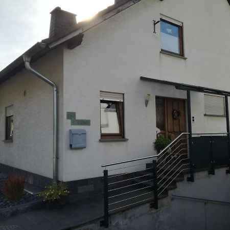 Ferienwohnung Edi Fischer Oberfell Exterior foto