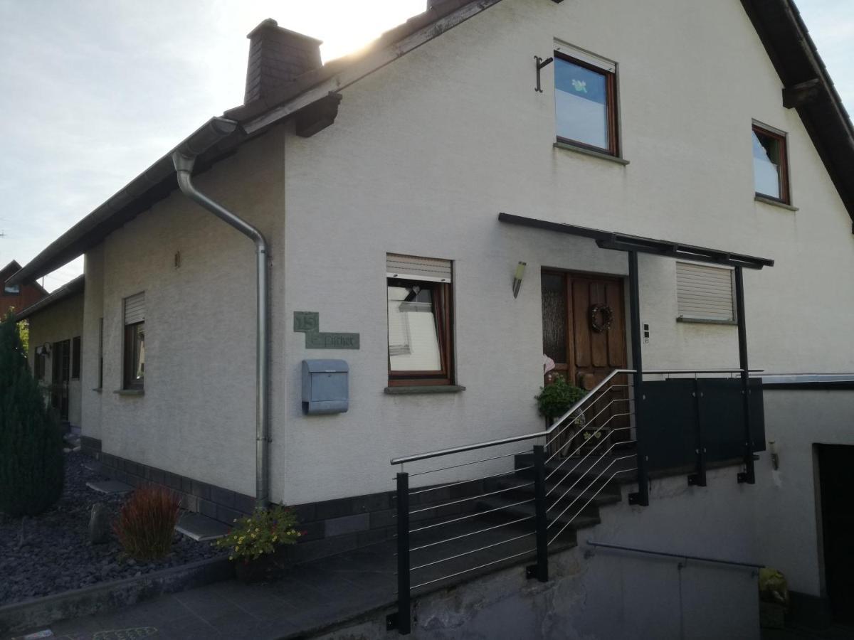 Ferienwohnung Edi Fischer Oberfell Exterior foto