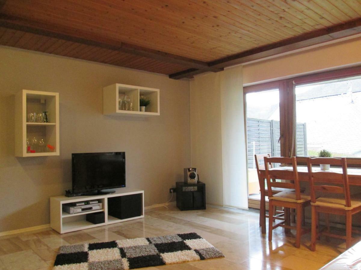 Ferienwohnung Edi Fischer Oberfell Exterior foto