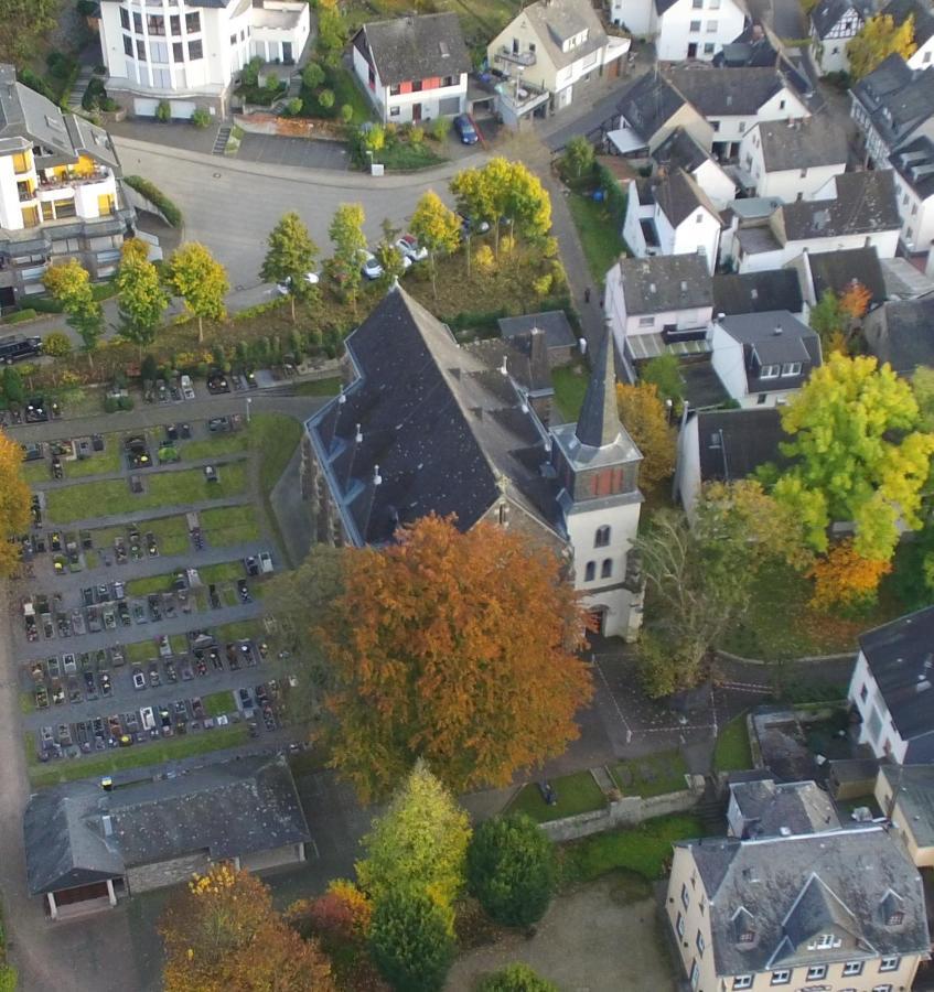 Ferienwohnung Edi Fischer Oberfell Exterior foto